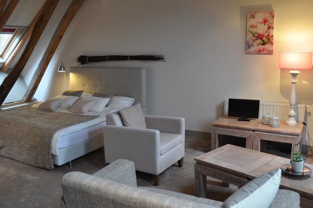 Bed and Breakfast Landgoed De Lavei Weleveld Номер фото